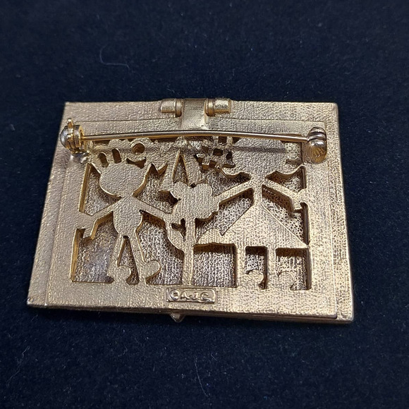 Vintage AJC Signed Mother's Day Mail Brooch Gold Tone - Picture 11 of 13